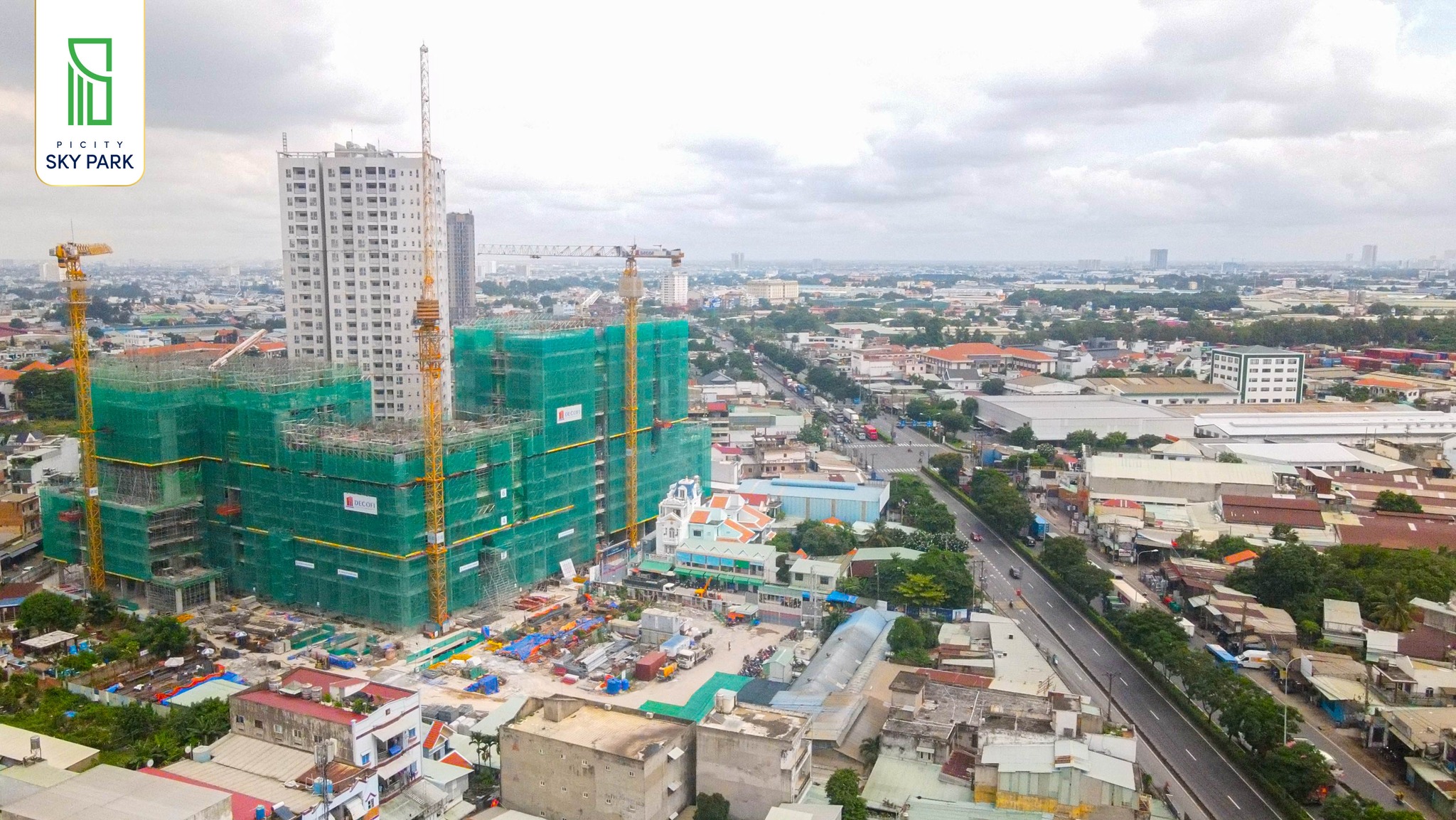 Tiến độ xây dựng Picity Sky Park 27/06/2025